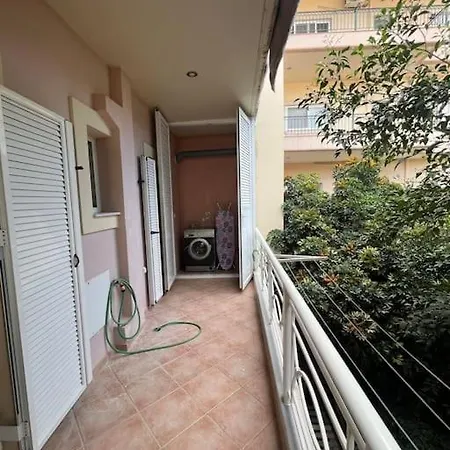 κοντά στη θάλασσα στην πολη κυπαρισσια アパート *